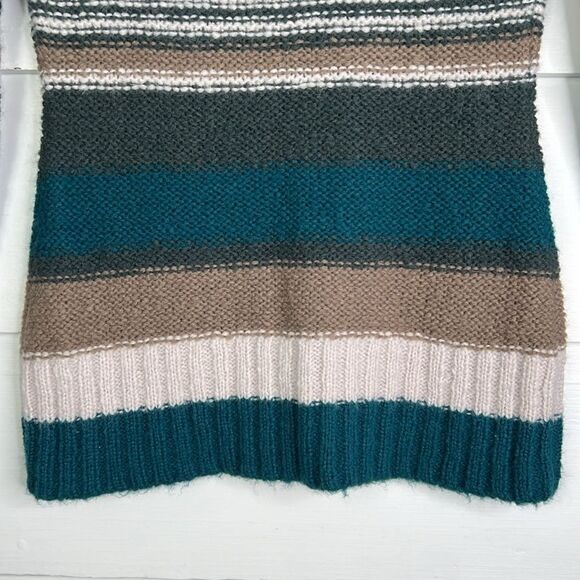Natural Reflections Striped Knit V-Neck Sweater Women’s Size Small - Picture 8 of 9